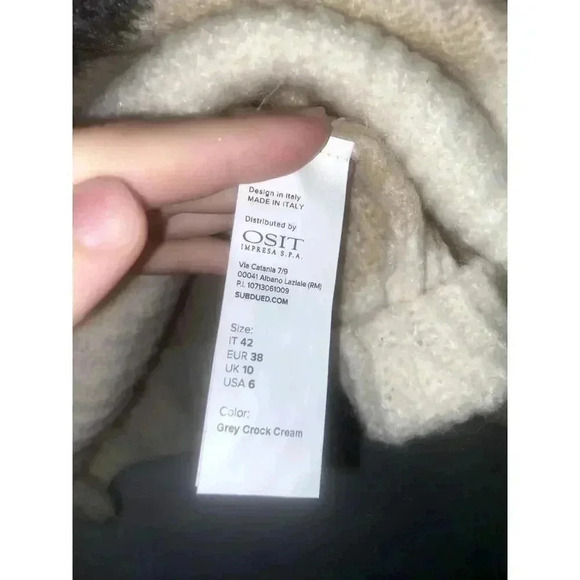 Subdued Womens Striped Colorblock Wool Vneck Sweater - Picture 4 of 6